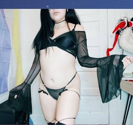 Foto di nudo di fuga di OnlyFans di Inlimbo