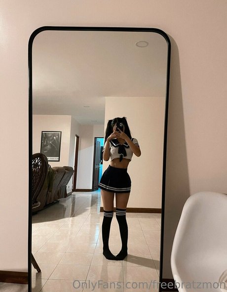 Foto di nudo di fuga di OnlyFans di Freebratzmon