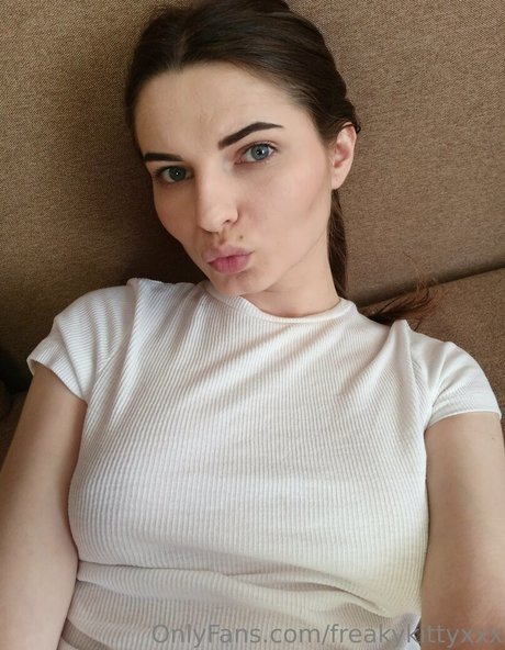 Foto di nudo di fuga di OnlyFans di Freakykittyxxx