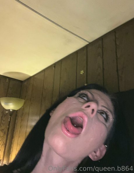 Queenb864