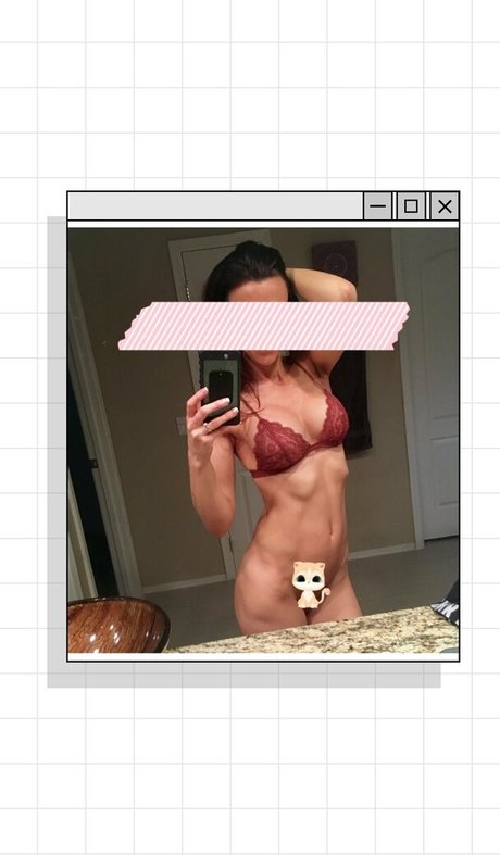 Foto di nudo di fuga di OnlyFans di Itssexykelly