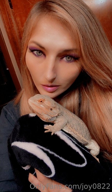 Foto di nudo di fuga di OnlyFans di Joy0822