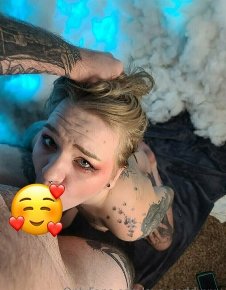 Foto di nudo di fuga di OnlyFans di Evaevergreene