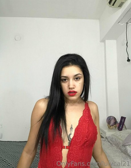 Foto di nudo di fuga di OnlyFans di Lulycal21