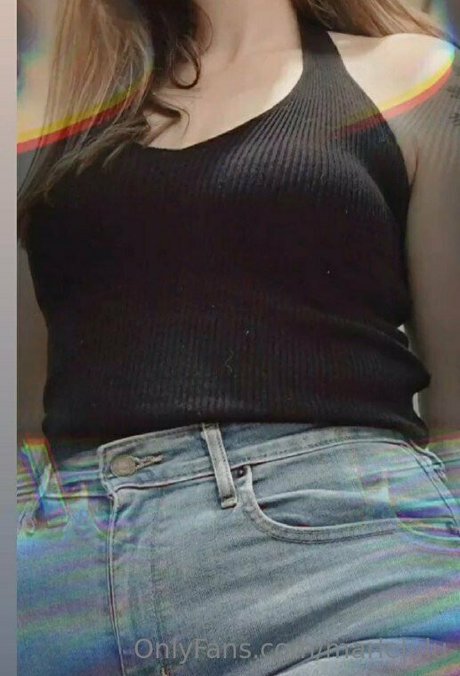 Foto di nudo di fuga di OnlyFans di Marlelulu