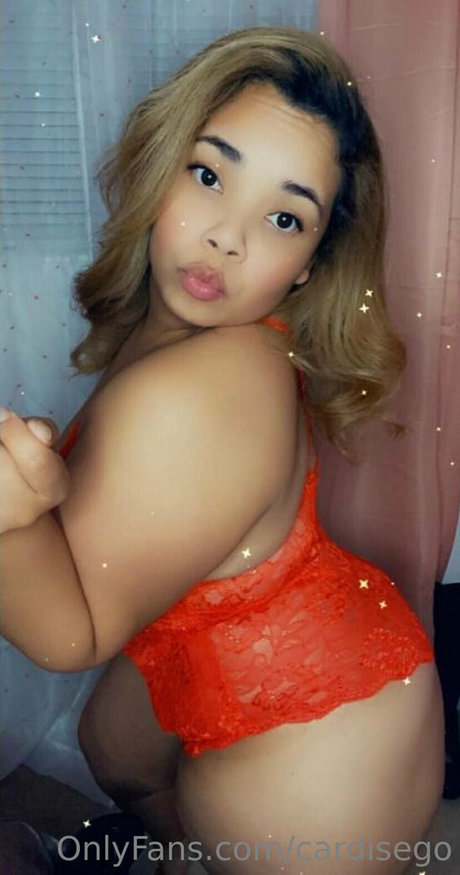 Foto di nudo di fuga di OnlyFans di Cardisego