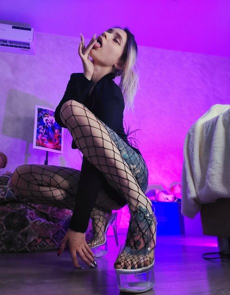 Foto di nudo di fuga di OnlyFans di Amelie Weed