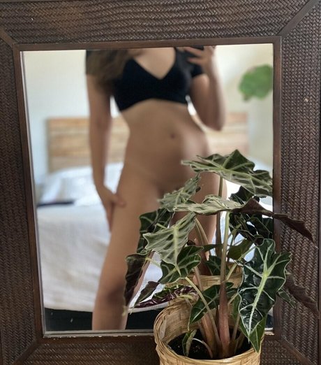 Foto di nudo di fuga di OnlyFans di Themichellet