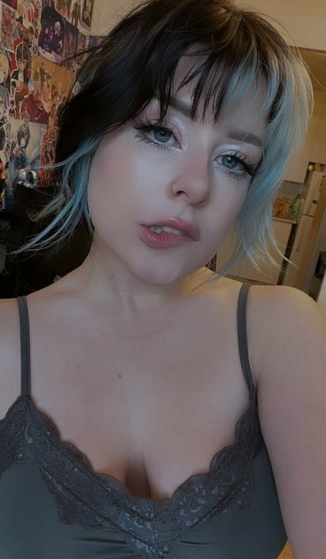 Foto di nudo di fuga di OnlyFans di Slime Sprite