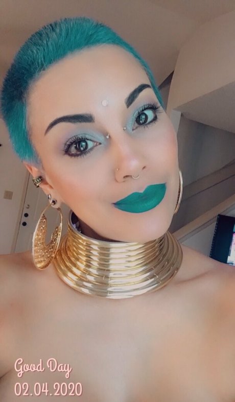 Foto di nudo di fuga di OnlyFans di Naked Intelligence