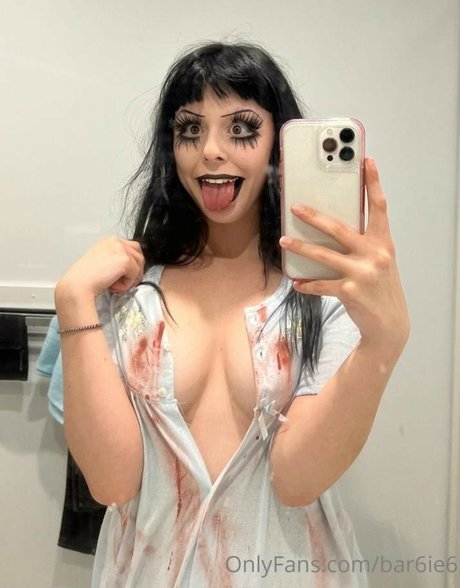 Foto di nudo di fuga di OnlyFans di Bar6ie6