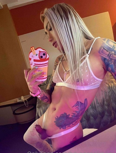 Foto di nudo di fuga di OnlyFans di Brunaasalimeni