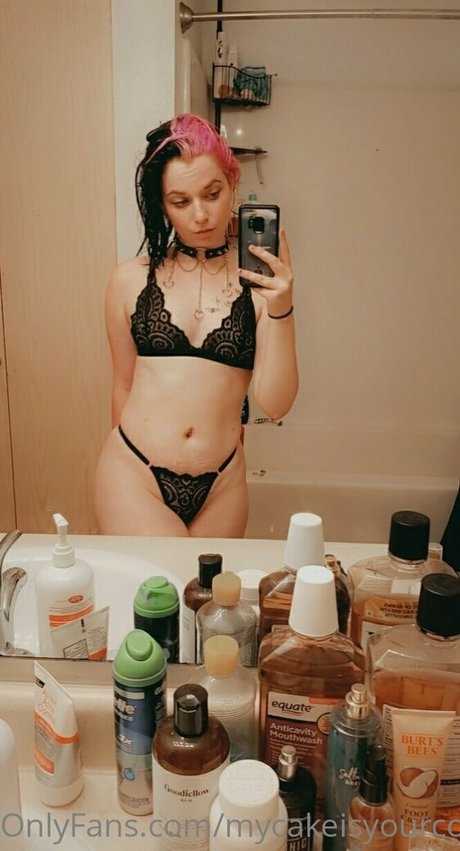Foto di nudo di fuga di OnlyFans di Mycakeisyourconfectionto