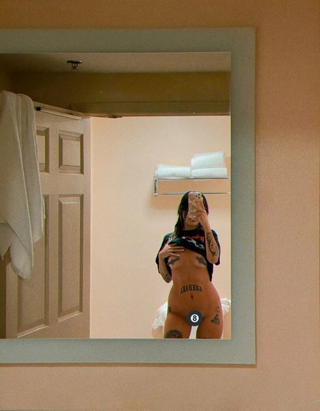 Foto di nudo di fuga di OnlyFans di Diablaxdarling