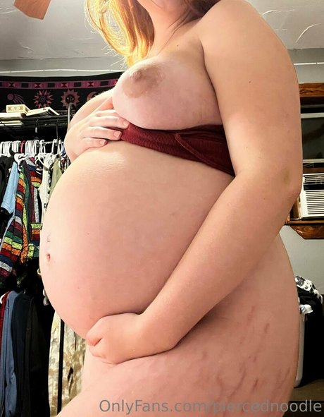 Foto di nudo di fuga di OnlyFans di Piercednoodle