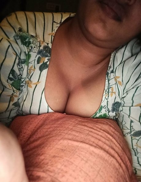 Foto di nudo di fuga di OnlyFans di Indiandirtyprincess