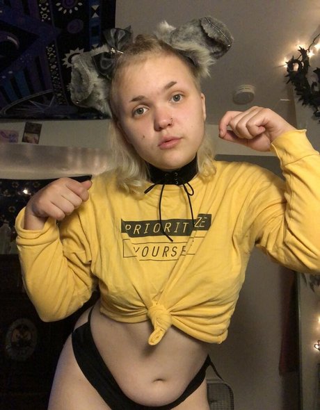 Foto di nudo di fuga di OnlyFans di Pwuppydove
