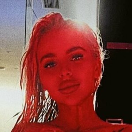 Foto di nudo di fuga di OnlyFans di Elise