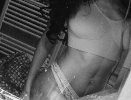 Foto di nudo di fuga di OnlyFans di Lilithlilian