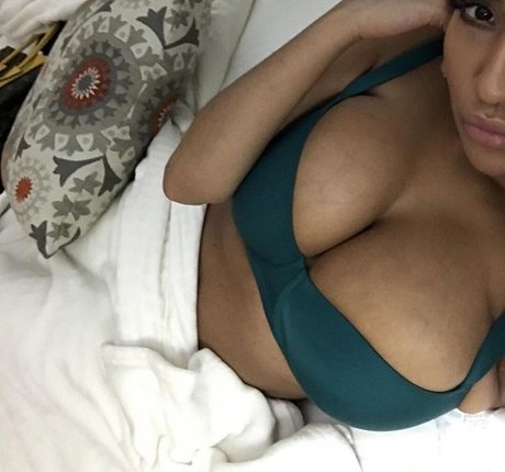 Foto di nudo di fuga di OnlyFans di Shayliving