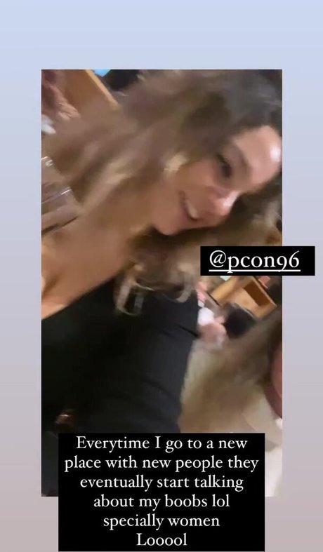 Foto di nudo di fuga di OnlyFans di Acronopia