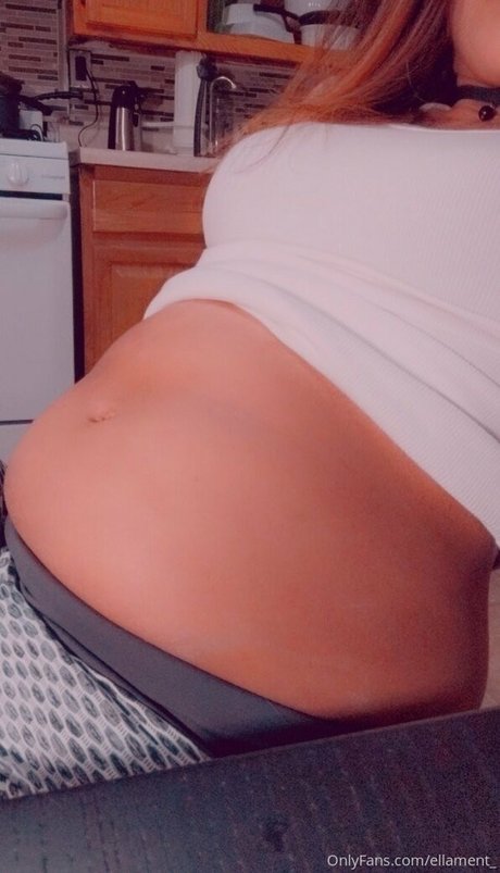 Foto di nudo di fuga di OnlyFans di Ellaeating