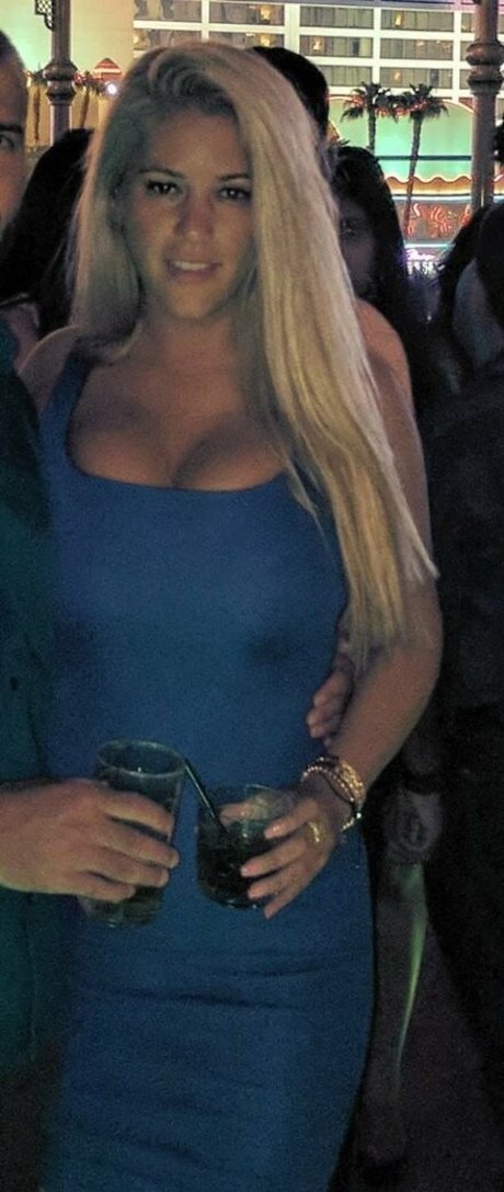 Foto di nudo di fuga di OnlyFans di Nicolle A