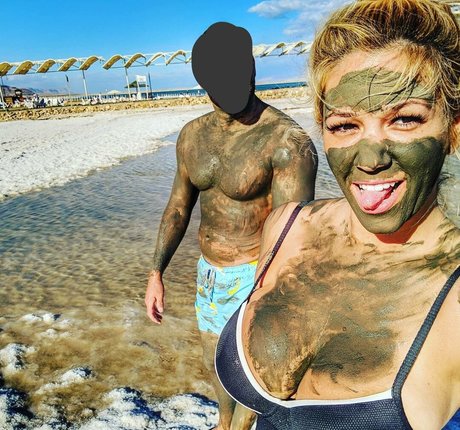 Foto di nudo di fuga di OnlyFans di Nicolle A