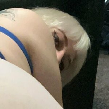 Foto di nudo di fuga di OnlyFans di Wick3dwhor3
