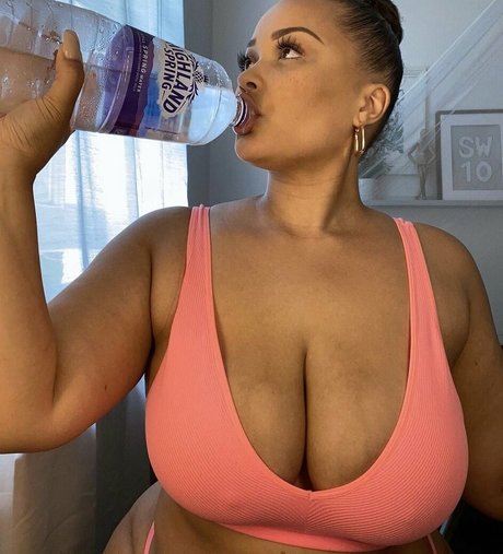 Foto di nudo di fuga di OnlyFans di Natalie E Wade