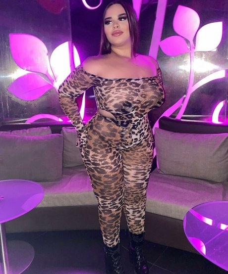Curvyexoticaa