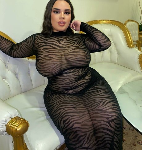 Curvyexoticaa