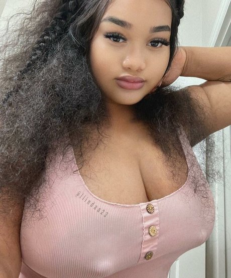 Foto di nudo di fuga di OnlyFans di Goddess07