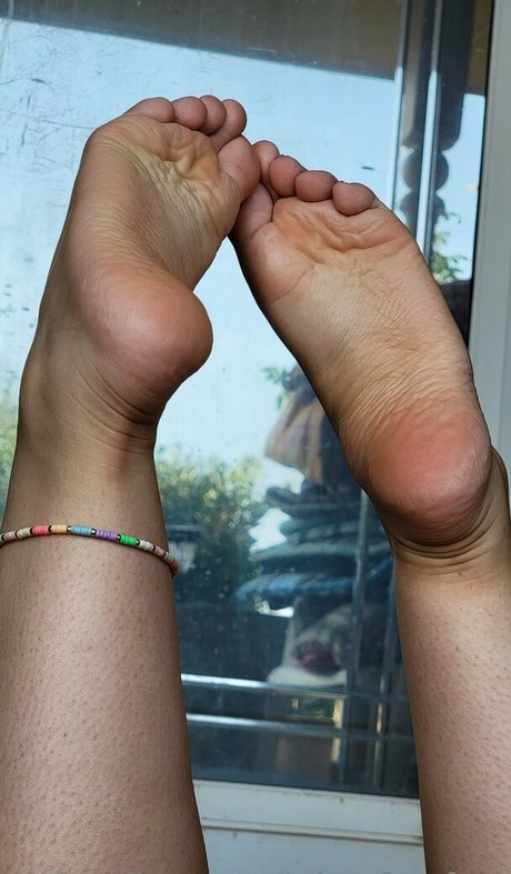 Foto di nudo di fuga di OnlyFans di Trinsfeetfree