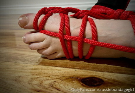 Aussiebondagegirl