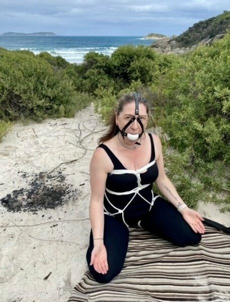 Foto di nudo di fuga di OnlyFans di Aussiebondagegirl