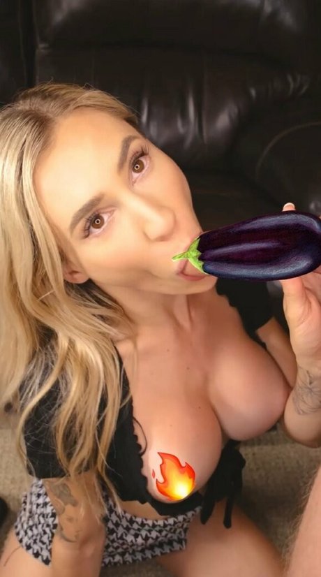 Collegehotwife