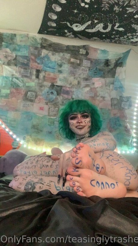 Teasinglytrashed
