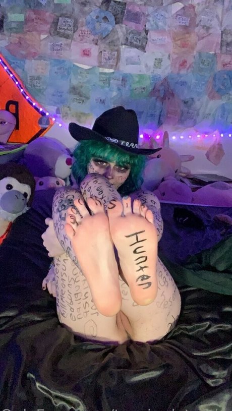 Teasinglytrashed