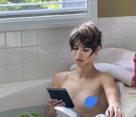 Foto di nudo di fuga di OnlyFans di Soli Solstice