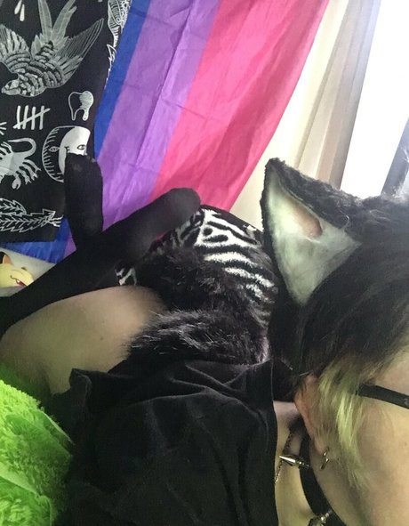 Foto di nudo di fuga di OnlyFans di Catboibloosy