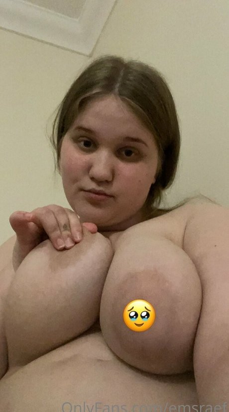 Foto di nudo di fuga di OnlyFans di Xoxrosa