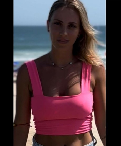 Foto di nudo di fuga di OnlyFans di Fernanda Colombo