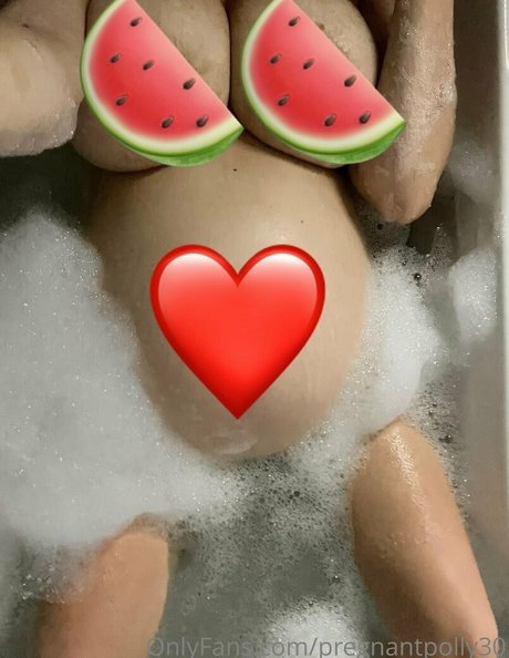 Foto di nudo di fuga di OnlyFans di Pregnantpolly30