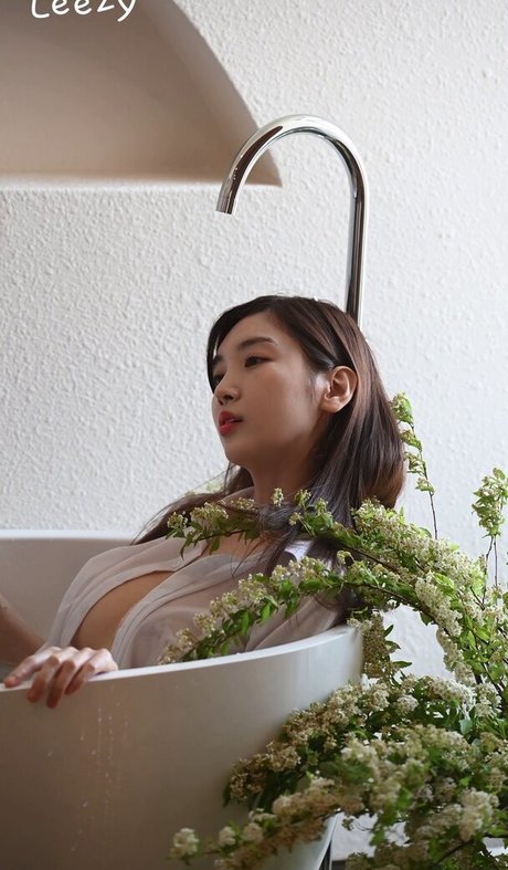 Lee Haein Leezy