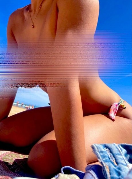 Foto di nudo di fuga di OnlyFans di Africasweet