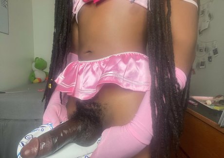 Foto di nudo di fuga di OnlyFans di Tikythedoll