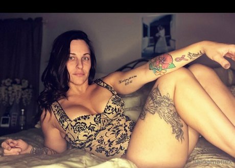 Foto di nudo di fuga di OnlyFans di Lainamariex