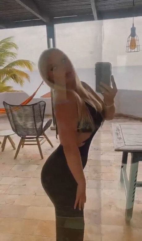 Rhiannon C