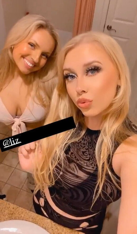 Foto di nudo di fuga di OnlyFans di Rhiannon C
